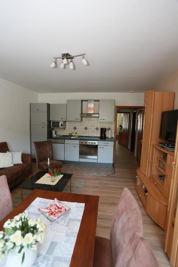 ולוויג Ferienwohnung Moselblick-Stein מראה חיצוני תמונה